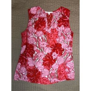 Summer top by Violet + Claire.